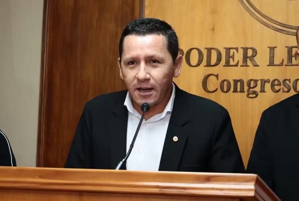 Chaqueñito explica su productividad cero en el Congreso