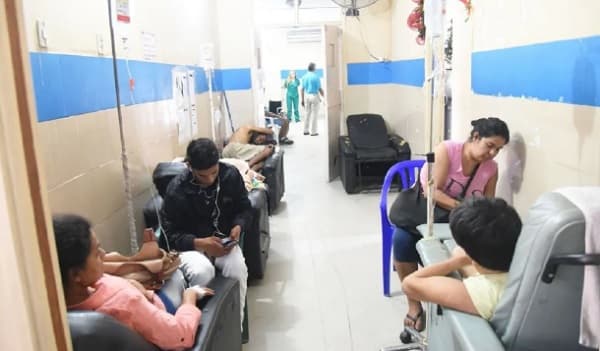 Hospital Barrio Obrero: médicos llegan tarde, denuncian pacientes