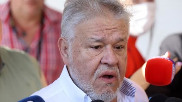 Senadores exigen explicaciones por compra de bonos del IPS