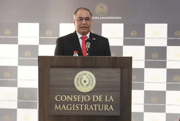 Javier Esquivel González asume como nuevo titular de la Defensoría Pública