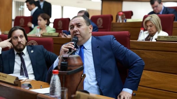 Senador liberal vinculado a red narco en pleno relanzamiento del PLRA