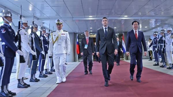 Presidente Peña asiste a investidura en Taiwán