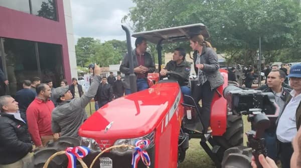 Peña pide perdón y promete millonaria inversión en Concepción