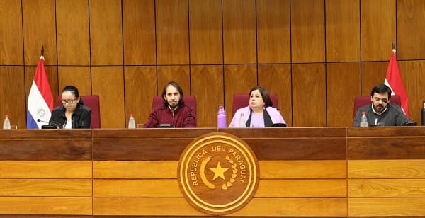 Urgencia en aprobar ley de protección a periodistas y defensores de DDHH en Paraguay