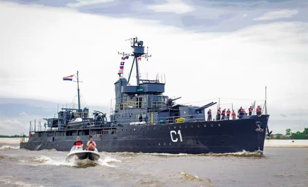 Buque Cañonero Paraguay emprende nueva travesía a Villa del Rosario