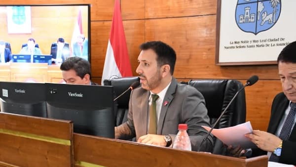 Presidente de la Junta de Asunción apoya intervención de la Comuna