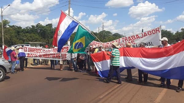 Exobreros de Itaipú protestarán por reclamo millonario
