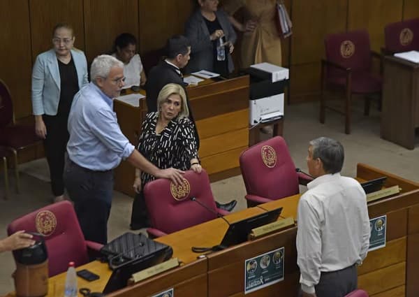 Congreso Nacional anuncia subasta de muebles y vehículos con precios base revelados