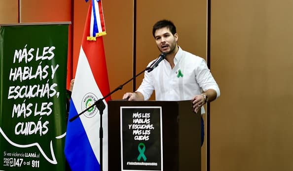 Ministro cuestiona restitución de menor y pide revisión del caso