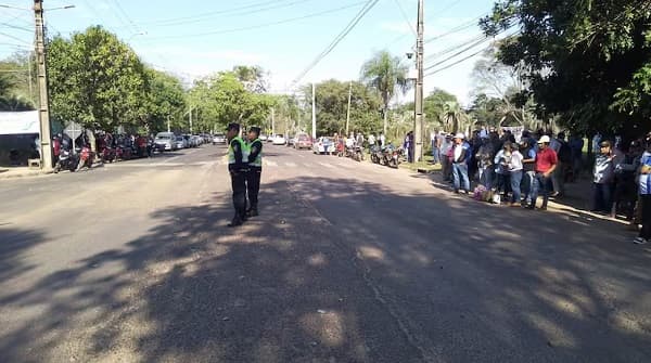 Campesinos de Misiones protestan contra posible corte de financiamiento