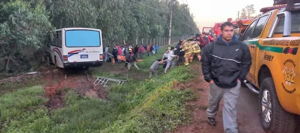 Accidente fatal en Villeta: un muerto y casi 40 heridos