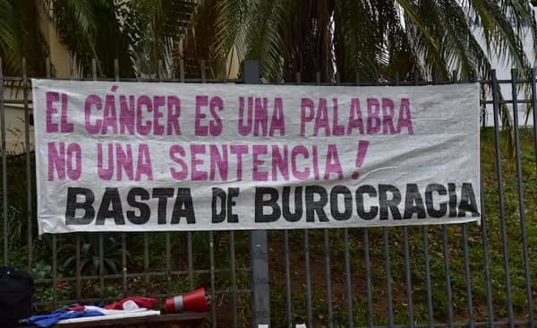 Pacientes oncológicos se descompensan durante protesta por escasez de medicamentos