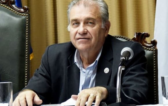 Senabico recibe 15 bienes más de González Daher