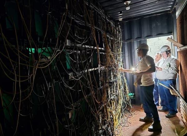 Senador denuncia coimas millonarias en ANDE y exige renuncia del titular