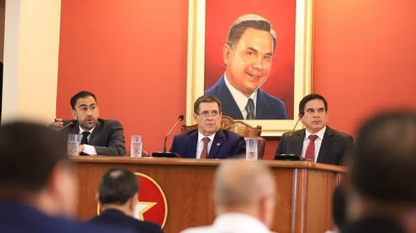 ANR: Convencionales buscan bloquear a ‘paracaidistas’