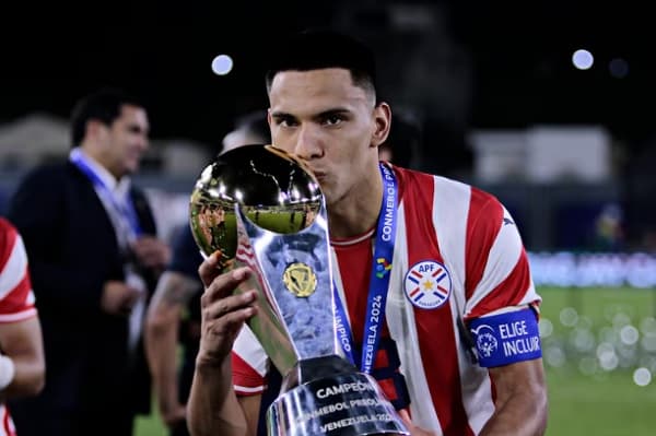 Brighton ficha a Diego Gómez para la Premier League 2025