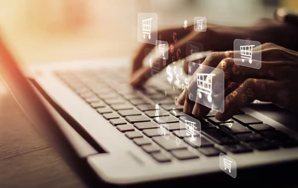 La necesidad de actualizar la legislación para controlar las ventas clandestinas por internet: Propuesta de la DNIT