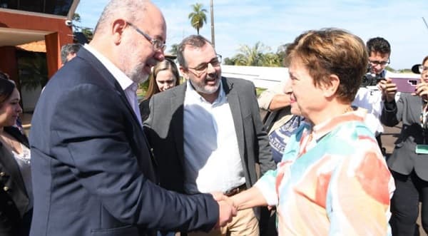 Directora del FMI visita Paraguay y enfatiza importancia de Itaipú