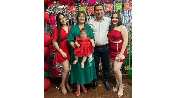 Juez otorga libertad ambulatoria a hijas de Cleto Giménez en caso de nepotismo