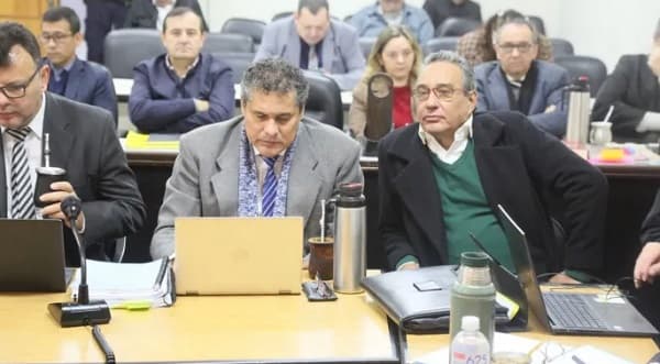 Prosigue juicio oral al exgobernador Hugo Javier por desvío de fondos Covid