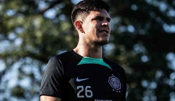 Newell’s Old Boys presenta oferta por Junior Barreto de Olimpia