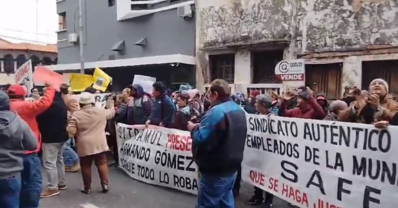 Trabajadores de Lambaré exigen justicia en investigación contra exintendente