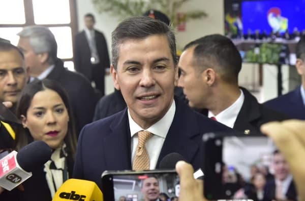 Peña niega injerencias en caso Said y debate grado de inversión