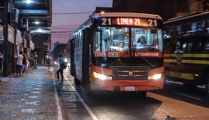 Paraguay anuncia revolución en el transporte público nocturno