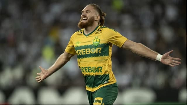 Isidro Pitta: De goleador en Brasil a estrella emergente de la albirroja