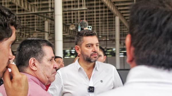 Alliana acusa a Abdo de “entreguista” ante su retorno político