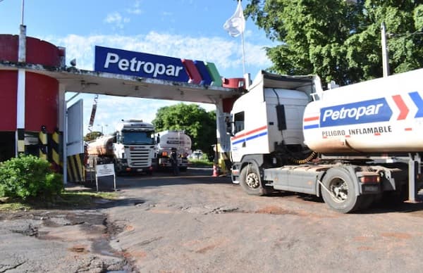 Intendente exige cierre inmediato de planta Petropar en Villa Elisa