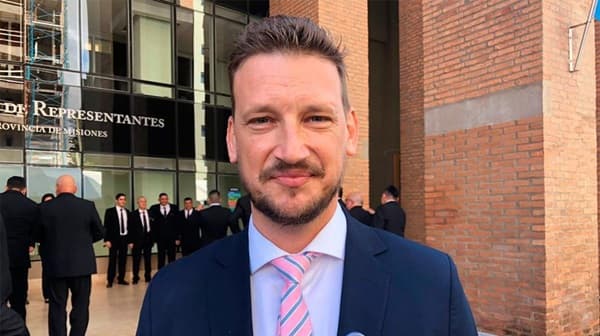 Diputado argentino acusado de pedofilia elude la Justicia