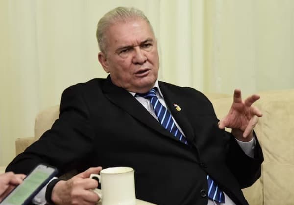 Pedro Juan declara “persona no grata” al Fiscal General Rolón