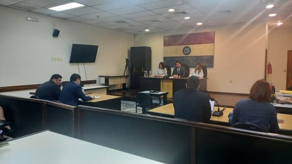 Hijo de González Daher aguarda veredicto en juicio por lavado