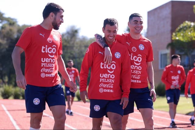 La Albirroja visita a Uruguay por  Eliminatorias
