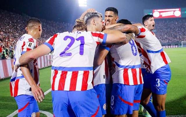 La Albirroja busca una crucial victoria ante Venezuela a estadio lleno