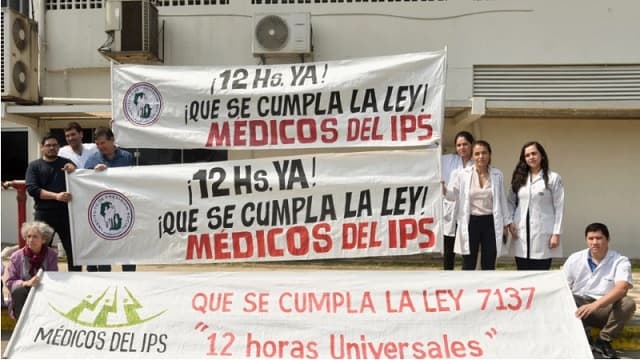 Renuncian 10 cirujanos pediátricos tras conflicto por reducción horaria