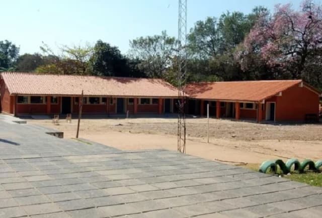 Colegio Nacional de Lambaré requiere comedor y reparaciones urgentes