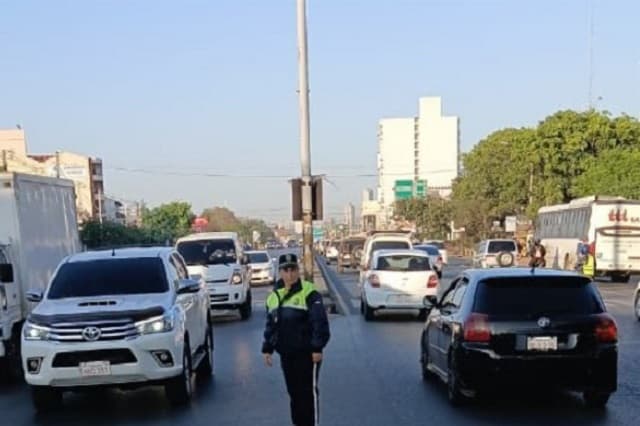 Caos vehicular tras habilitación de giro en Mariscal López y Pitiantuta