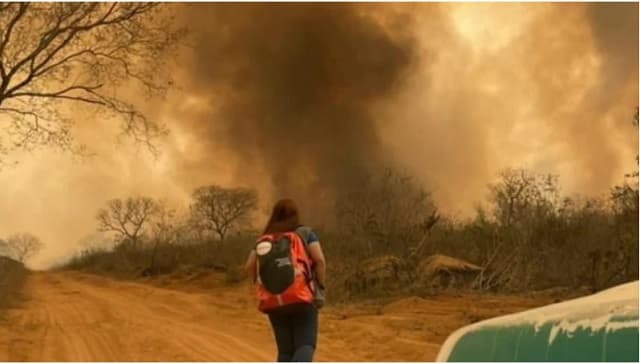 Evacúan a niños y mujeres en Bahía Negra por avance de incendios