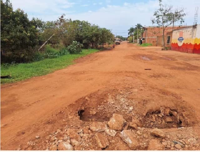 Vecinos de San Juan Nepomuceno exigen arreglo de calle peligrosa