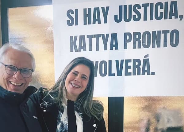Caen las causales de expulsión de Kattya González del Senado