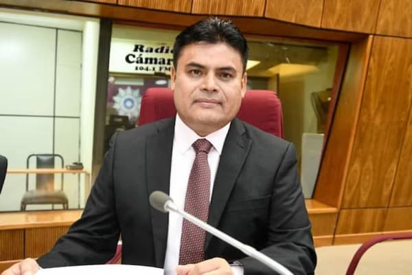 Suplente de Lalo acusado de amenazar a periodista en Amambay