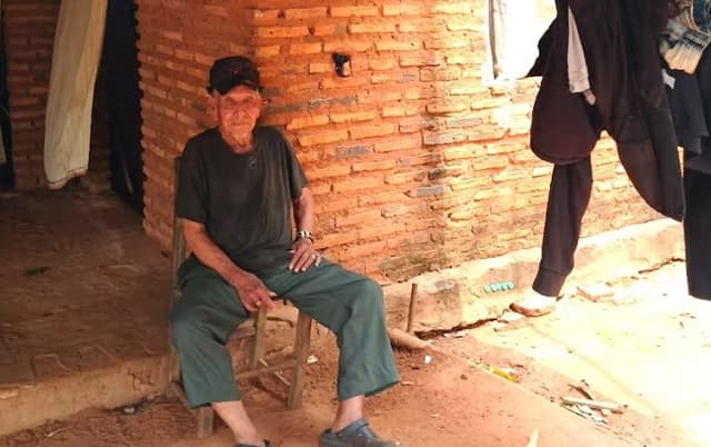 Abuelo de 89 años en Carapeguá pide volver al subsidio estatal de adultos mayores