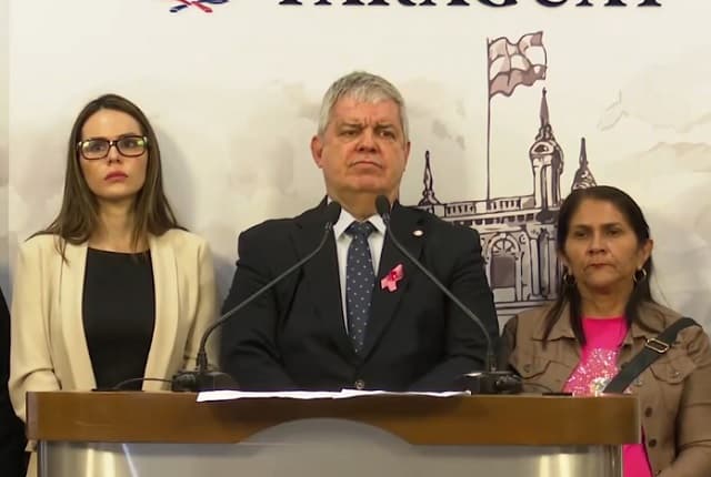 Familiares de secuestrados por el EPP se reúnen con Santiago Peña