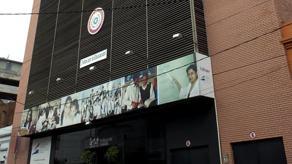 Imputan a 11 supuestos docentes por uso de títulos falsos