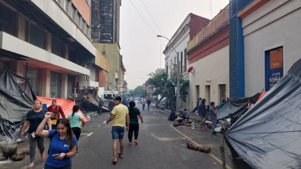 Calles cerradas y protestas generan caos en el microcentro de Asunción