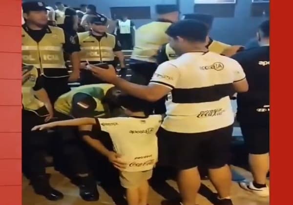 Olimpia condena “cateo” a niños en partido contra Libertad