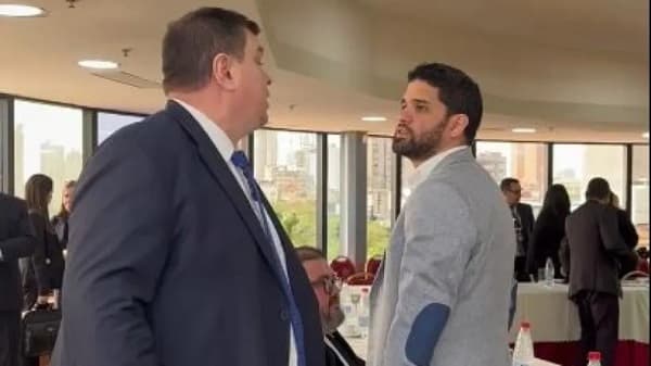 Enfrentamiento verbal en el Congreso: “Pelotudo, pendejo burro”