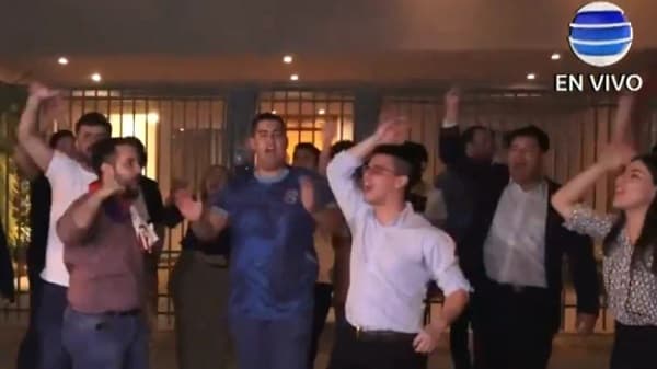 Estudiantes de Derecho de la UNA exigen renuncia de la decana